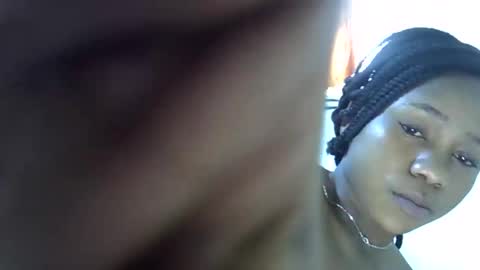 Snapshot of annaelle234 chatting on 09/20/25, 07:42 annaelle234 online show from 09/20/25, 07:42