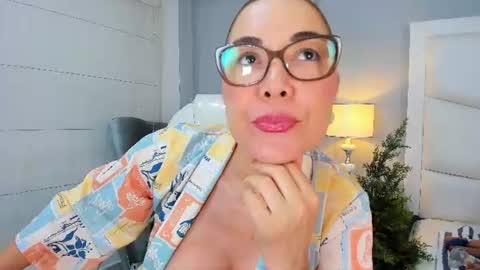 Annalu online show from 07/14/26, 02:05
