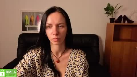Snapshot of annakillian_kiss chatting on 06/18/26, 11:25 Anna online show from 06/18/26, 11:25