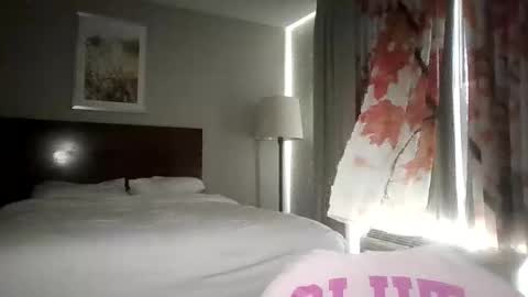 AnnaMarrie online show from 04/18/26, 07:58