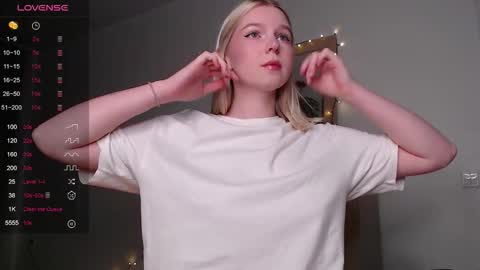 annamilky online show from 09/13/25, 04:40