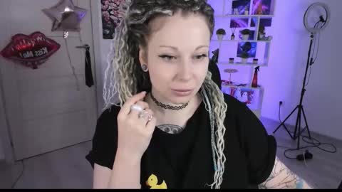 Snapshot of annanebula chatting on 10/02/25, 03:30 Anna online show from 10/02/25, 03:30