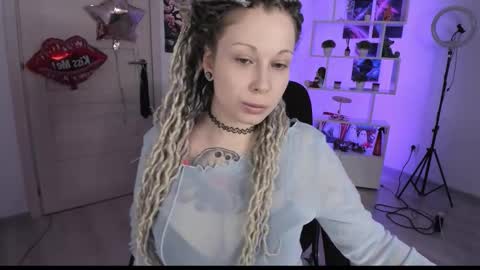 Snapshot of annanebula chatting on 10/09/25, 05:55 Anna online show from 10/09/25, 05:55