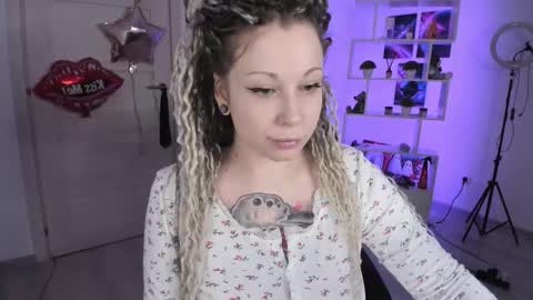 Anna online show from 10/30/25, 02:35