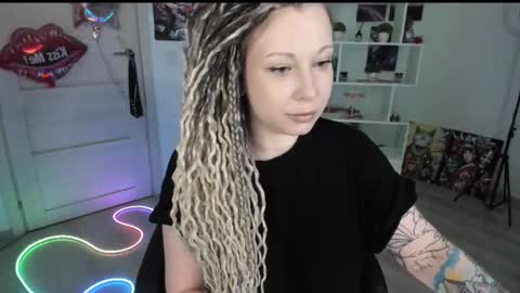 Anna online show from 03/25/26, 03:07