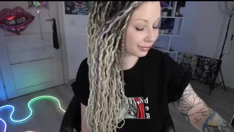 Anna online show from 04/04/26, 08:06