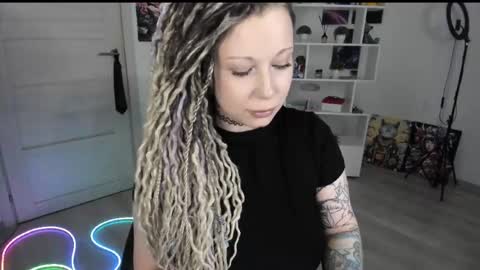 Anna online show from 04/28/26, 06:13