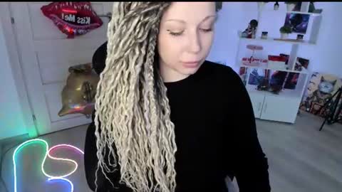 Anna online show from 08/09/26, 12:54