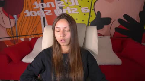 Anna online show from 09/18/25, 07:43