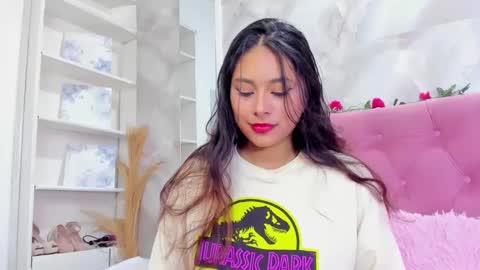 Snapshot of annaqueen_ chatting on 10/11/25, 04:38 Anna online show from 10/11/25, 04:38