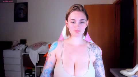 AnnaRoading online show from 10/07/25, 09:01