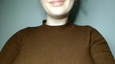 Bella online show from 04/01/26, 04:37