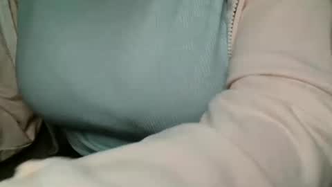 Bella online show from 04/15/26, 07:58