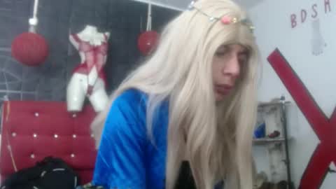 Anne online show from 11/08/25, 09:09