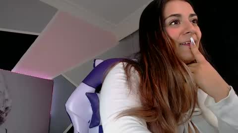 Anne  online show from 01/04/25, 06:19