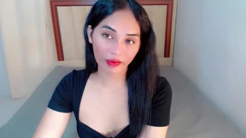SWEET ANNE online show from 10/22/25, 09:09