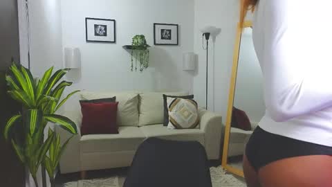 Snapshot of anne_rachel chatting on 02/10/26, 05:06 anne_rachel online show from 02/10/26, 05:06