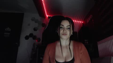 annebellee69 online show from 12/16/24, 09:41