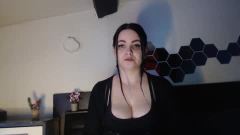 annebellee69 online show from 02/11/25, 12:06