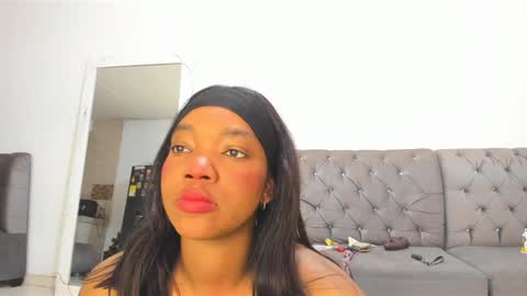 Annie  online show from 01/28/25, 11:49