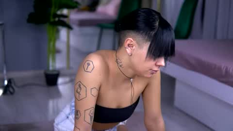 Anne online show from 01/06/26, 05:33