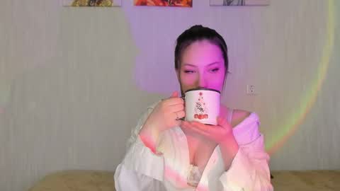 My name is Anne Like my broadcast pls 3 online show from 12/19/25, 03:46