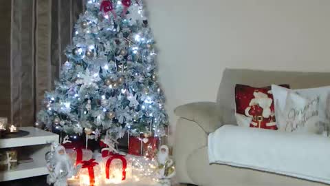 annesins online show from 11/22/25, 06:18