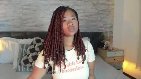 Snapshot of anneth__m chatting on 05/05/26, 07:33 Anneth online show from 05/05/26, 07:33