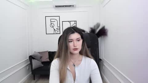 annetli online show from 09/25/25, 03:32