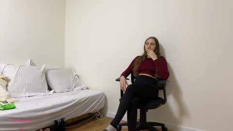 Snapshot of annetmoroz chatting on 02/05/26, 01:16 Ann Serj online show from 02/05/26, 01:16