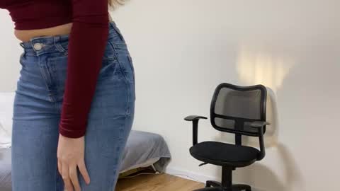 Ann  Serj online show from 03/18/26, 01:14