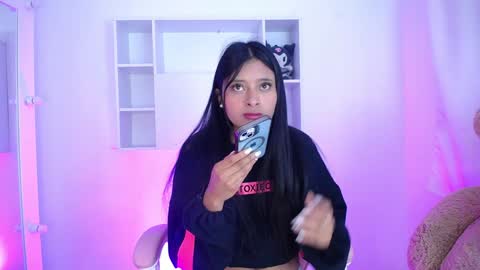 Anni online show from 01/15/25, 11:21