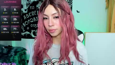 Nikoll online show from 10/29/25, 08:16