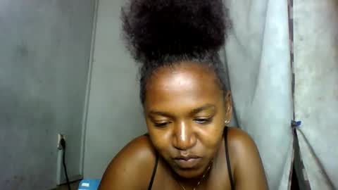 annick98 online show from 02/17/26, 07:49