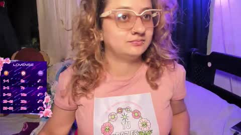 Snapshot of annie_bigboobs_ chatting on 10/09/25, 10:41 Ana Bolena independent model online show from 10/09/25, 10:41