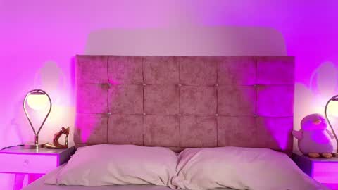 Annie Bonnie   online show from 05/04/26, 11:39
