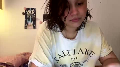 Annie  online show from 01/10/25, 08:04