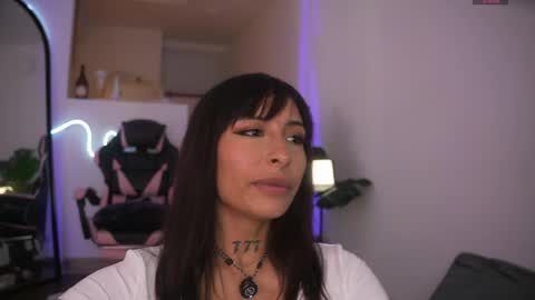 Annie online show from 04/14/26, 07:53