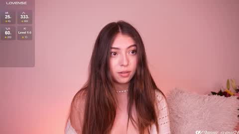 Snapshot of annie_evans24 chatting on 03/06/25, 02:09 Annie Evans online show from 03/06/25, 02:09