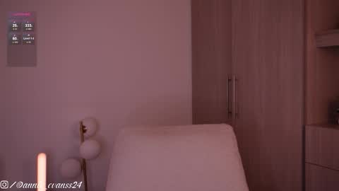 Annie Evans online show from 10/29/25, 08:54