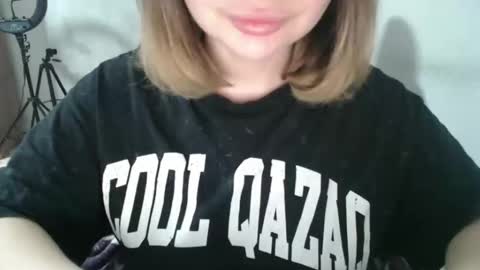 Snapshot of annie_light chatting on 02/16/26, 12:45 Annie Light online show from 02/16/26, 12:45