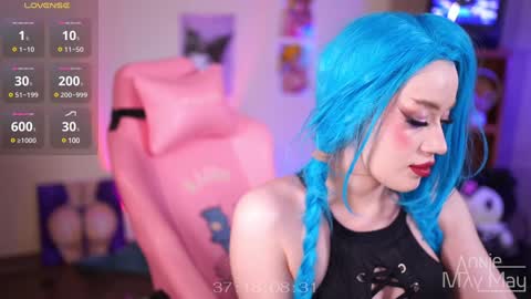 Annie May   online show from 02/02/25, 11:51