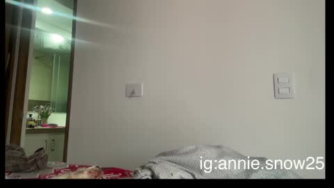 JEANNE no olvides seguirme dont forget follow me  uu online show from 02/13/25, 05:22