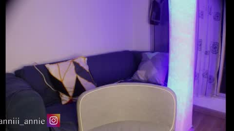 JEANNE no olvides seguirme dont forget follow me  uu online show from 03/04/26, 11:55