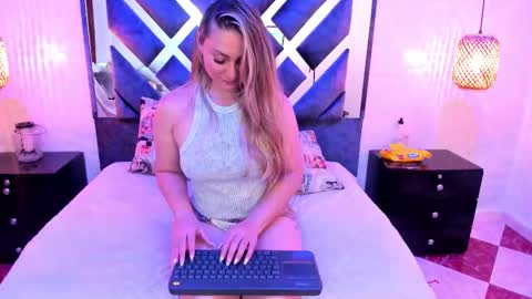 annie_vega17 online show from 03/12/26, 08:59