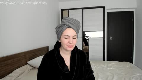 Annie online show from 02/19/26, 02:46