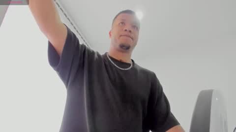 Annie and Stefan online show from 12/22/25, 12:24