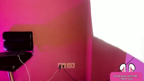 Annie Bluee online show from 04/01/26, 11:00