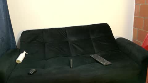 annieflaming online show from 12/17/25, 11:33