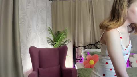 anniegentle online show from 12/03/25, 12:25